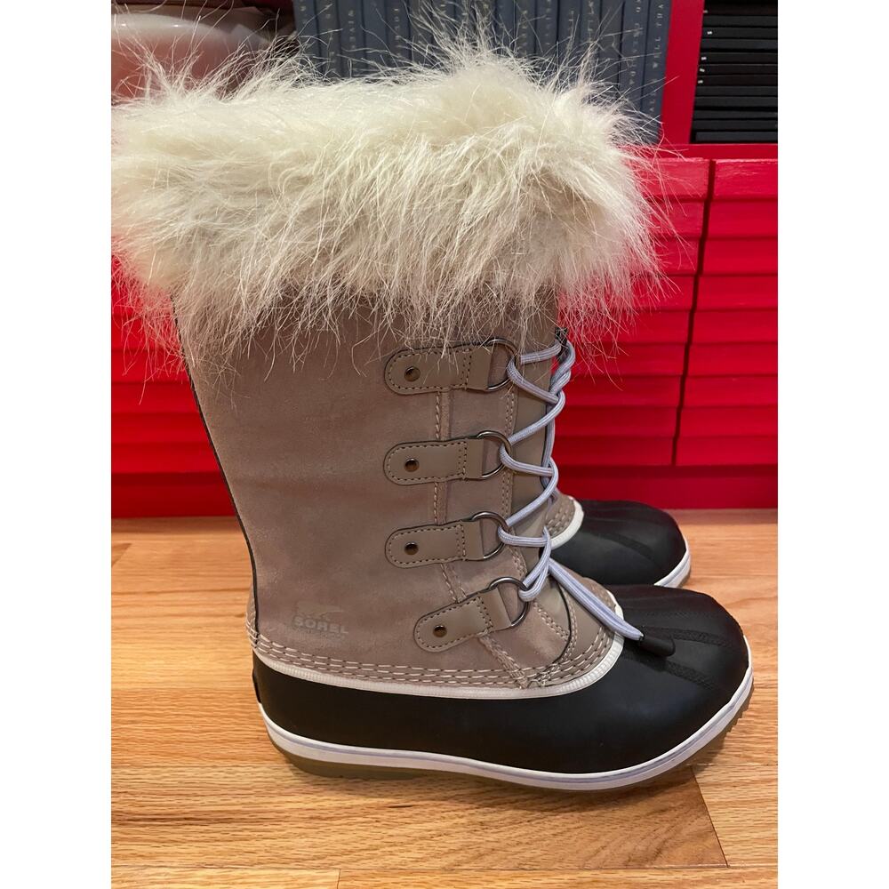 Sorel Joan of Arctic Waterproof Boot (Women) Size 6 Fawn/ Omega Taupe